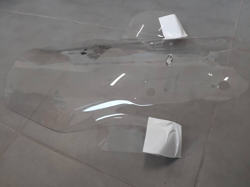 Parabrezza per Kymco 250/300 kappa (2)