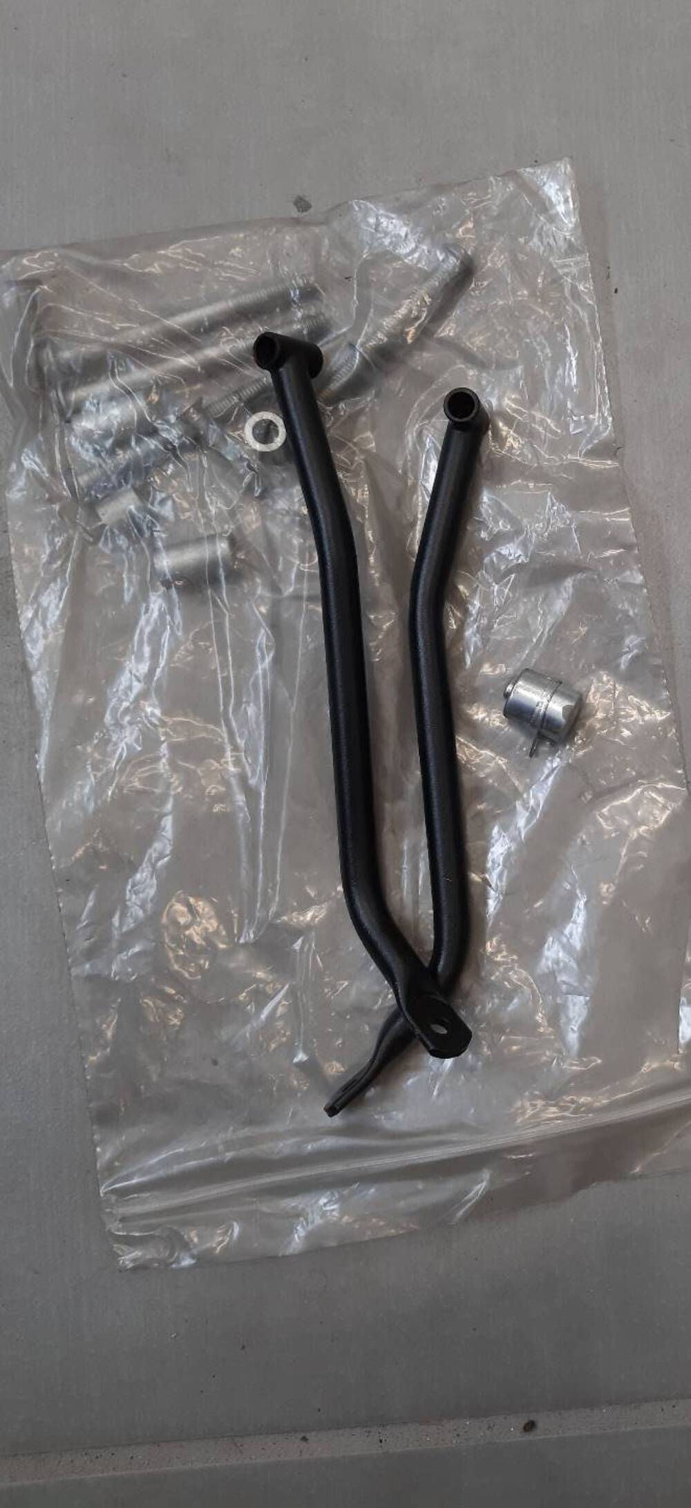 KIT UNIVERSALE PER CUPOLINO GIVI