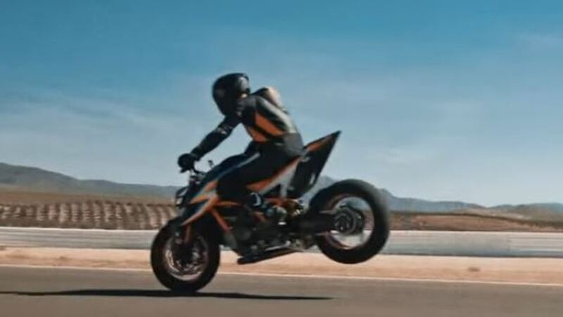 KTM 1290 SuperDuke R 2020: &ldquo;bestia&rdquo; da pista