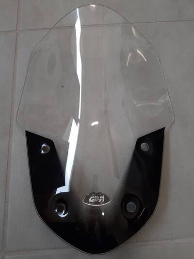 PARABREZZA GILERA GP 800 2008 Givi