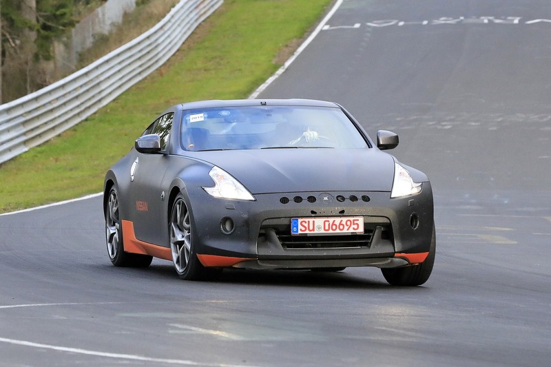 Nissan 370Z: restyling avvistato al N&uuml;rburgring [Foto spia]