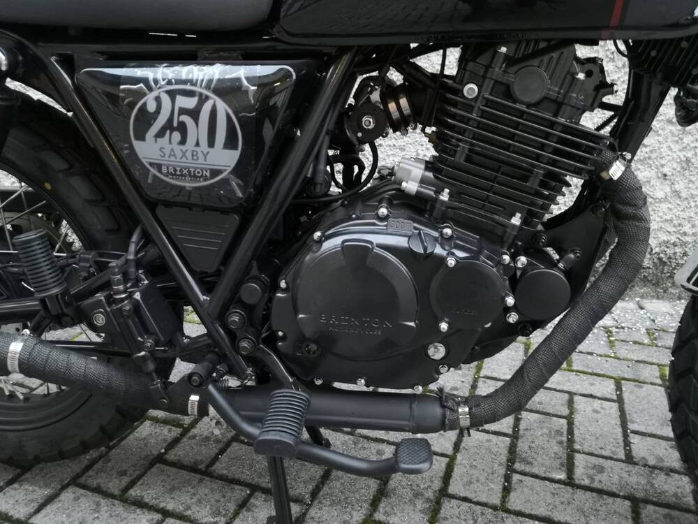 Brixton Motorcycles Cromwell 250 (2021 - 25) (6)
