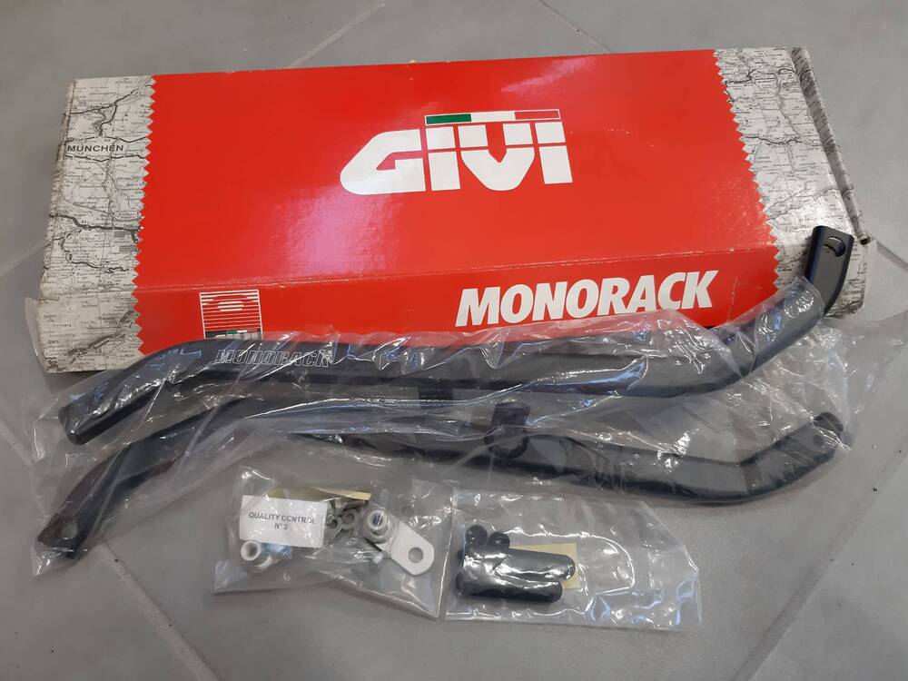 LAT. MONORACK SUZUKI GSX 750F Givi (2)