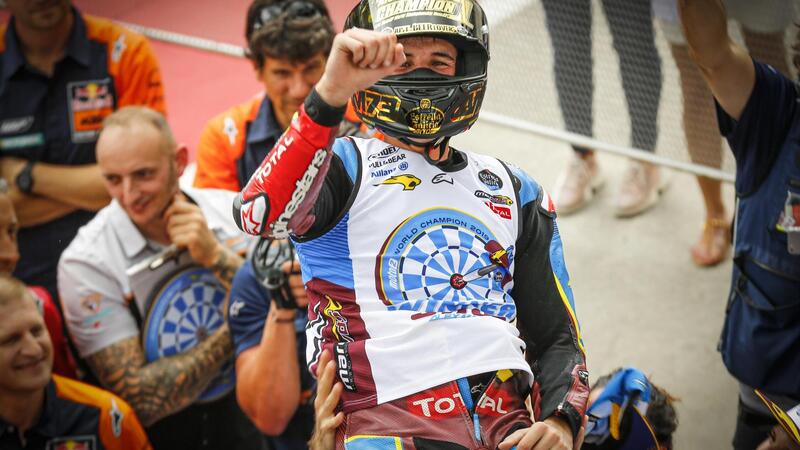 Moto2 e Moto3. Alex Marquez &egrave; Campione. Vittoria per Lorenzo Dalla Porta