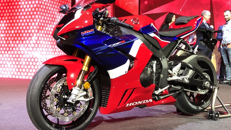 Nuova Honda CBR 1000RR-R Fireblade SP a EICMA 2019: dati, foto e video