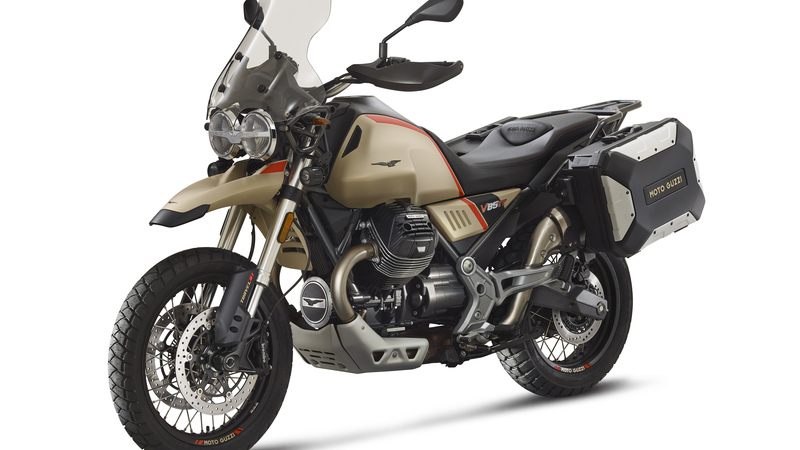 Moto Guzzi V85 TT Travel a EICMA 2019. Voglia di viaggiare