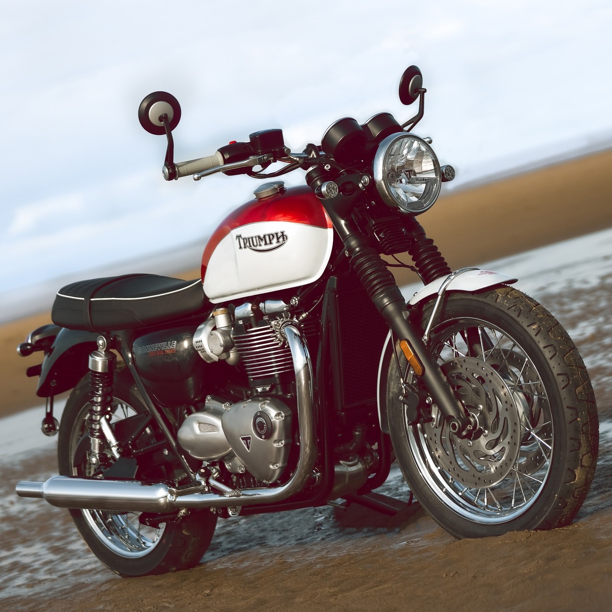 Triumph Bonneville T120 Bud Ekins SE (2020)