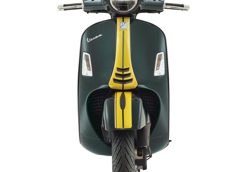 Vespa GTS 300 GTS 300 Super Racing Sixties Hpe (2021 - 22) (3)