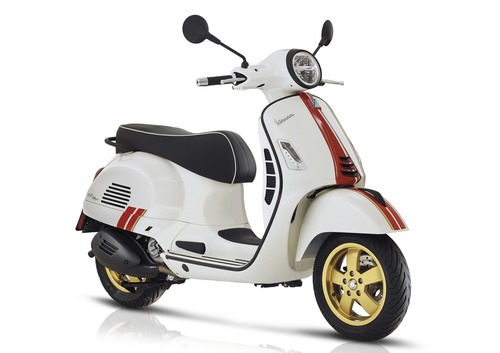 Vespa GTS 300 Super Racing Sixties Hpe (2021 - 22)