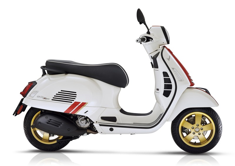 Vespa GTS 300 GTS 300 Super Racing Sixties Hpe (2021 - 22) (2)