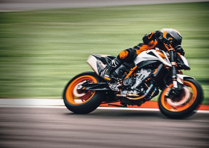 KTM 890 Duke 890 Duke R (2020) (7)