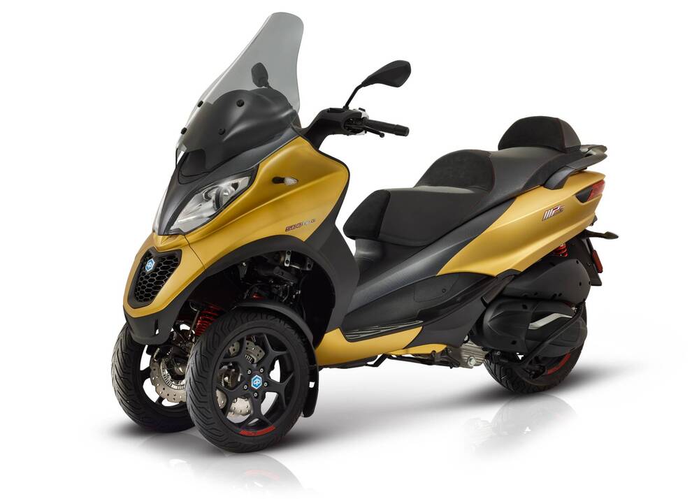 Piaggio MP3 530 Hpe Exclusive (2025) (8)