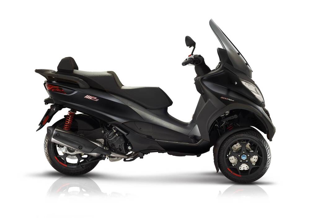 Piaggio MP3 530 Hpe Exclusive (2025) (2)
