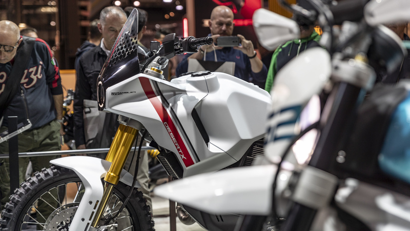 Scrambler DesertX e The Motard Concept a ECIMA 2019