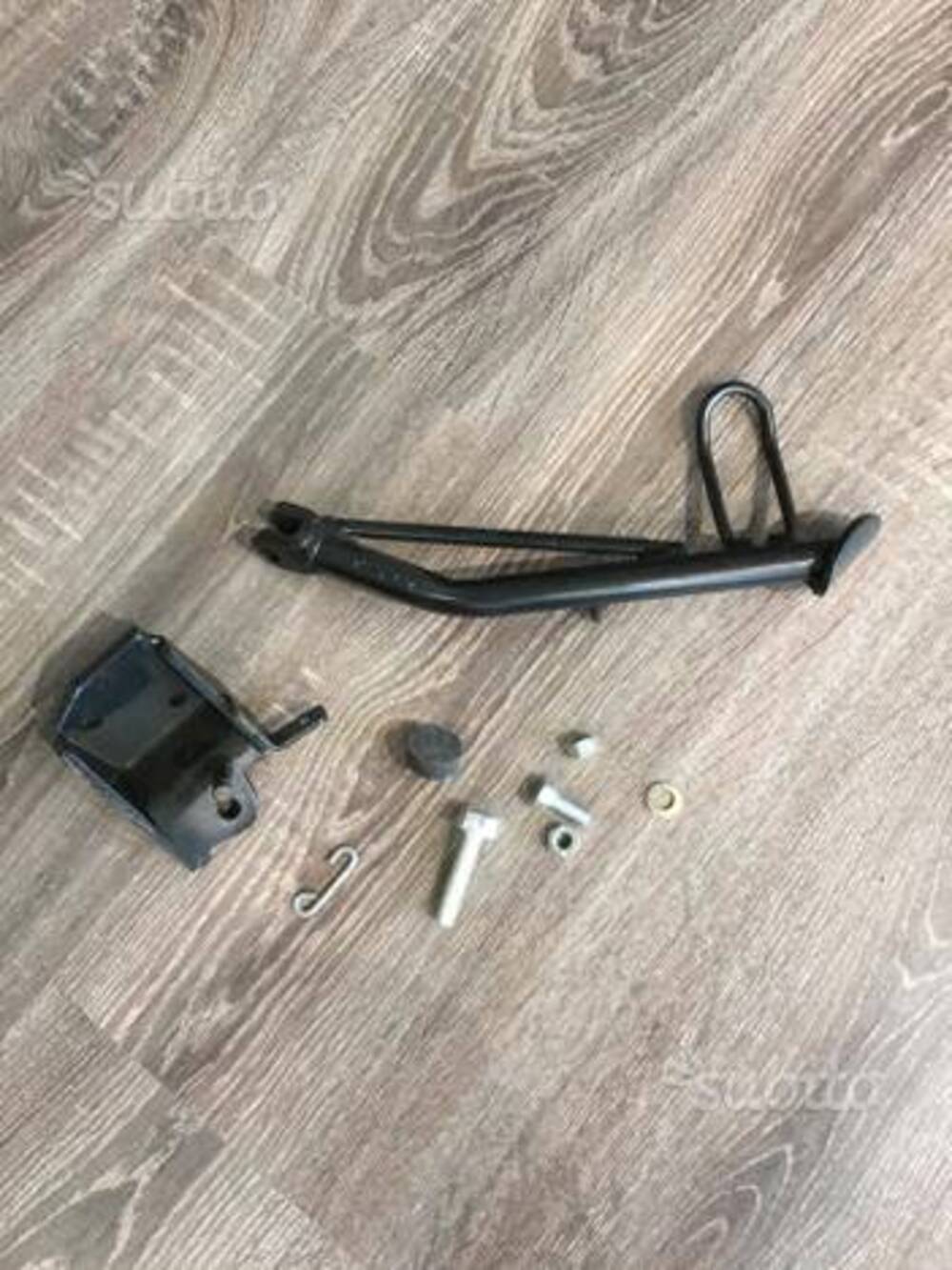 Peugeot Elyseo 125 cav. latera (2)