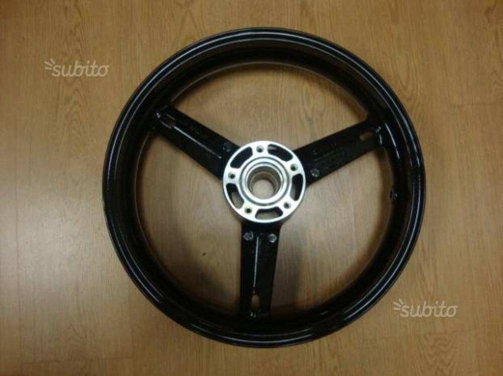 Cerchio post. Suzuki SV1000 e GSX-R750 (2)