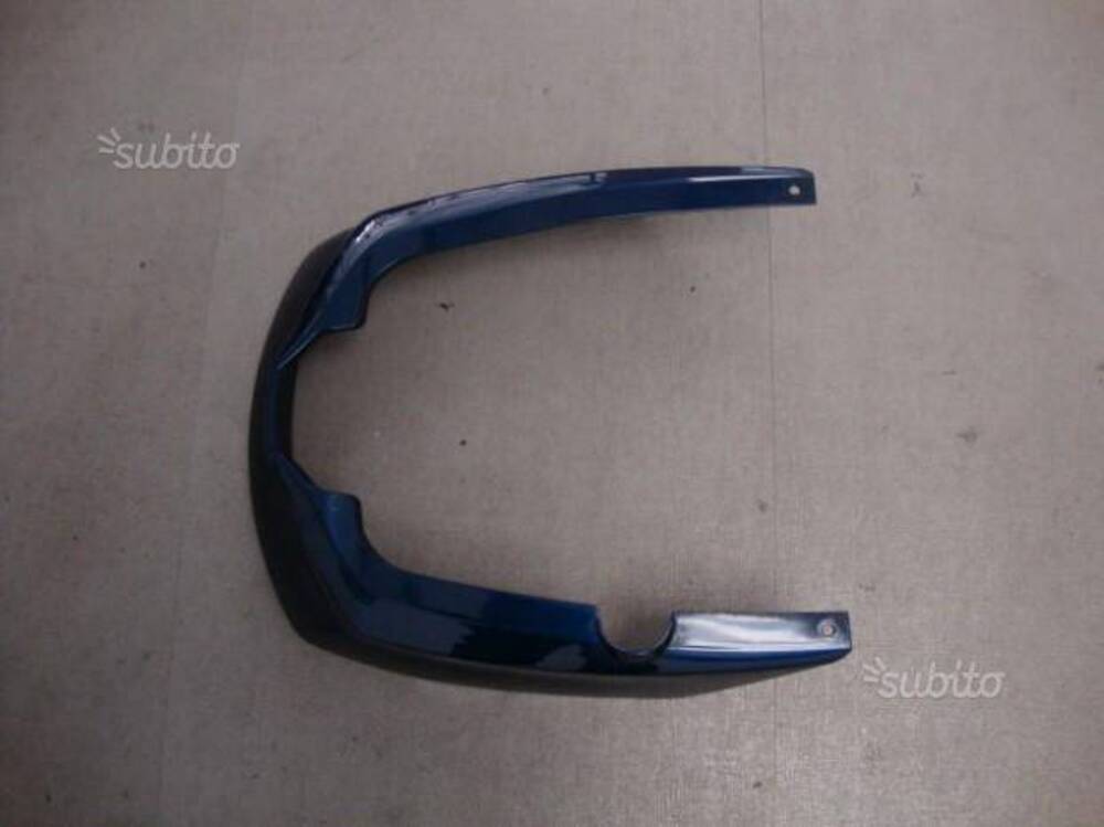 Coperchio inf. per suzuki burgman 400 2003