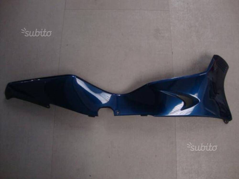 Fiancata inferiore dx per suzuki burgman 400 03 (2)