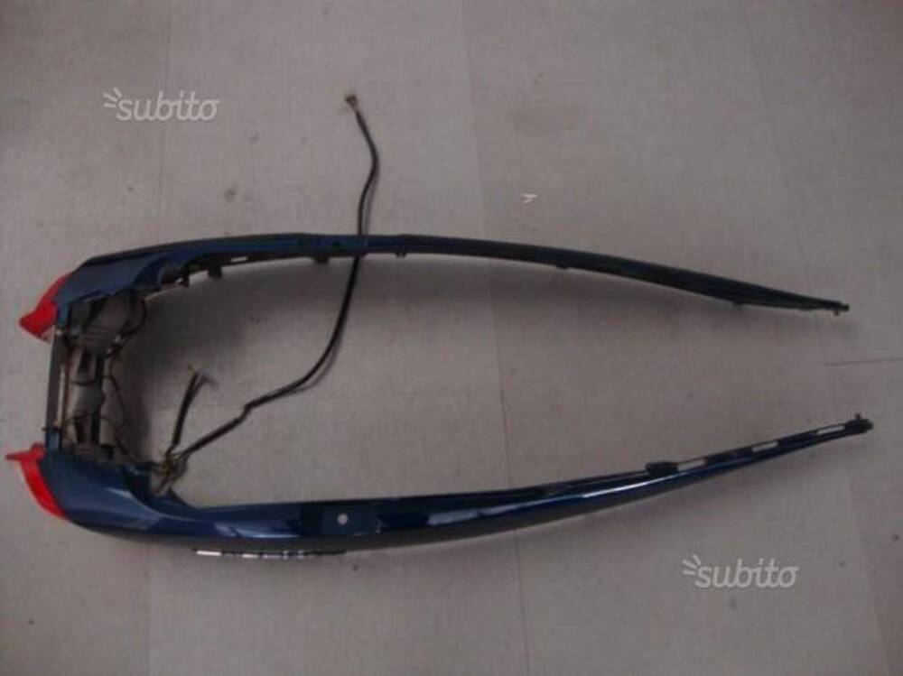 Fianco dx sx per suzuki burgman 400 2003 (3)
