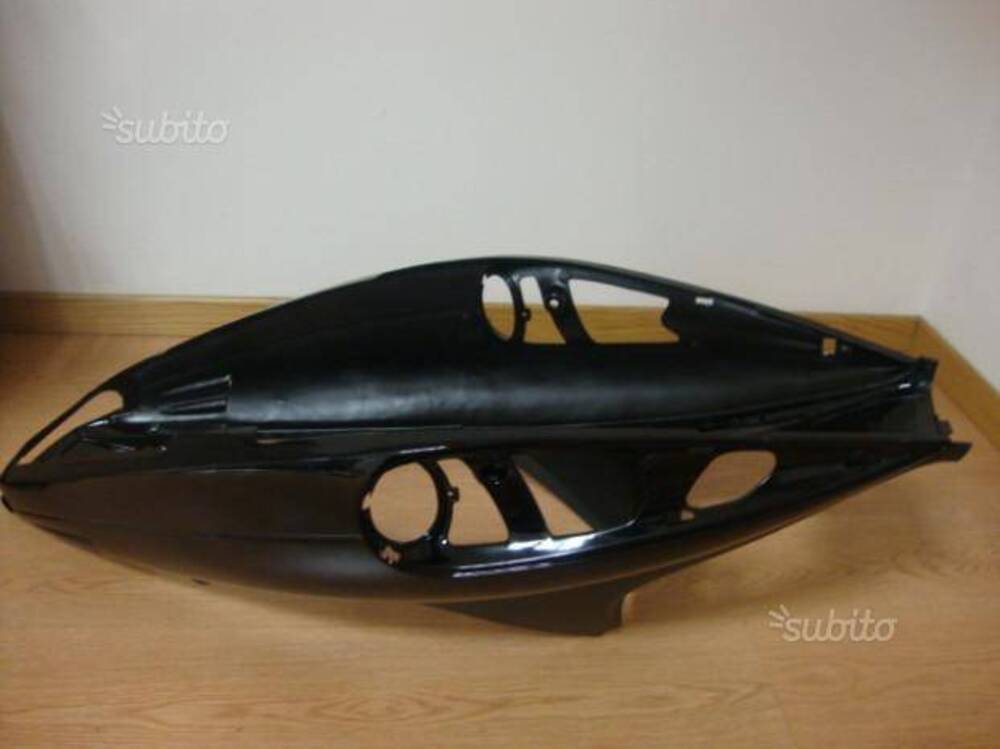 Carena posteriore Malaguti Phantom 100 (3)