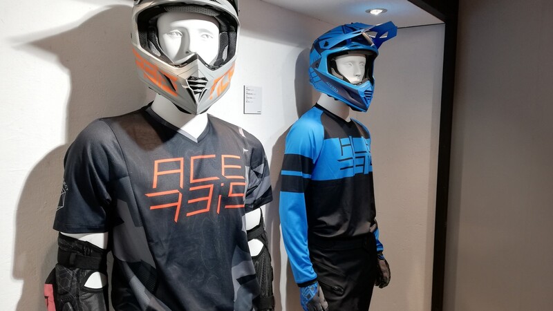 Acerbis: nuovo abbigliamento per cross, touring e bici a EICMA 2019