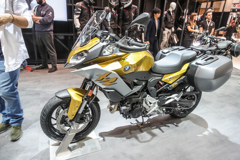 Nuova BMW F 900 XR a EICMA 2019: foto, dati e prezzi