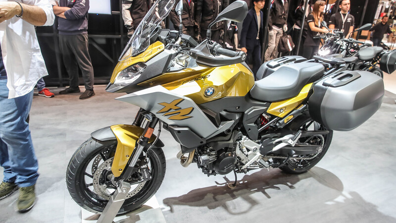 Nuova BMW F 900 XR a EICMA 2019: foto, dati e prezzi