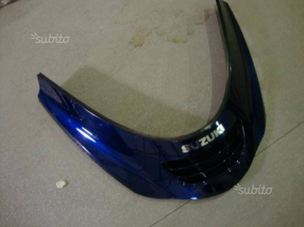 Coperchio scudo anteriore suzuki burgman 400 2001 (2)