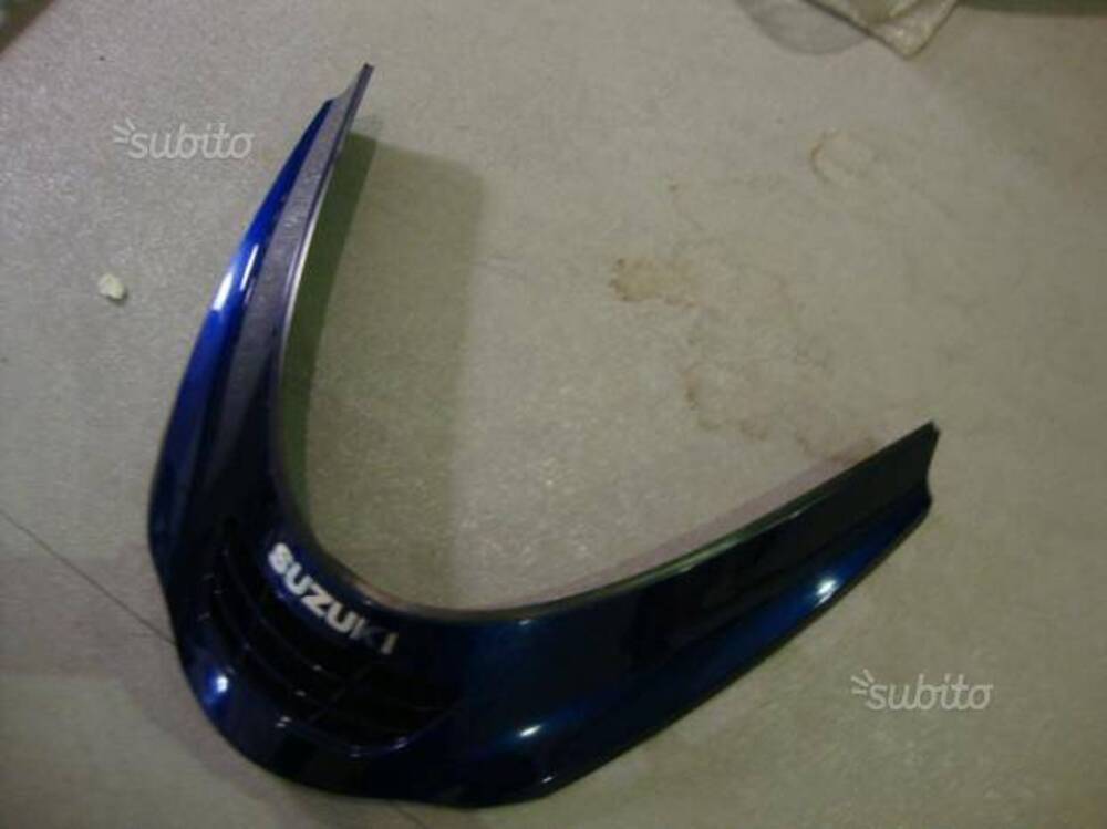 Coperchio scudo anteriore suzuki burgman 400 2001 (3)