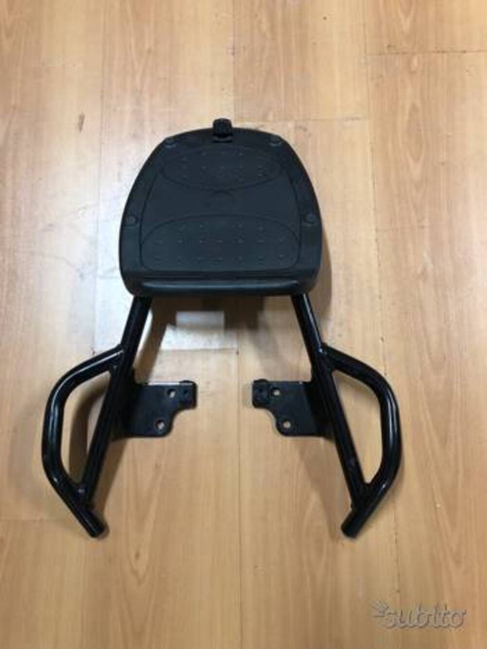 Porta bauletto Suzuki Inazuma 250 Givi