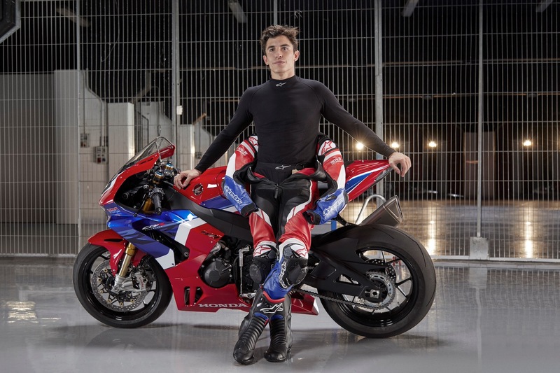 Marc M&aacute;rquez e la Honda CBR1000RR-R SP: &quot;Ma &egrave; davvero una moto stradale?&quot;