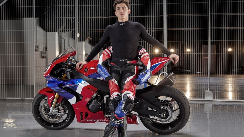 Marc M&aacute;rquez e la Honda CBR1000RR-R SP: &quot;Ma &egrave; davvero una moto stradale?&quot;