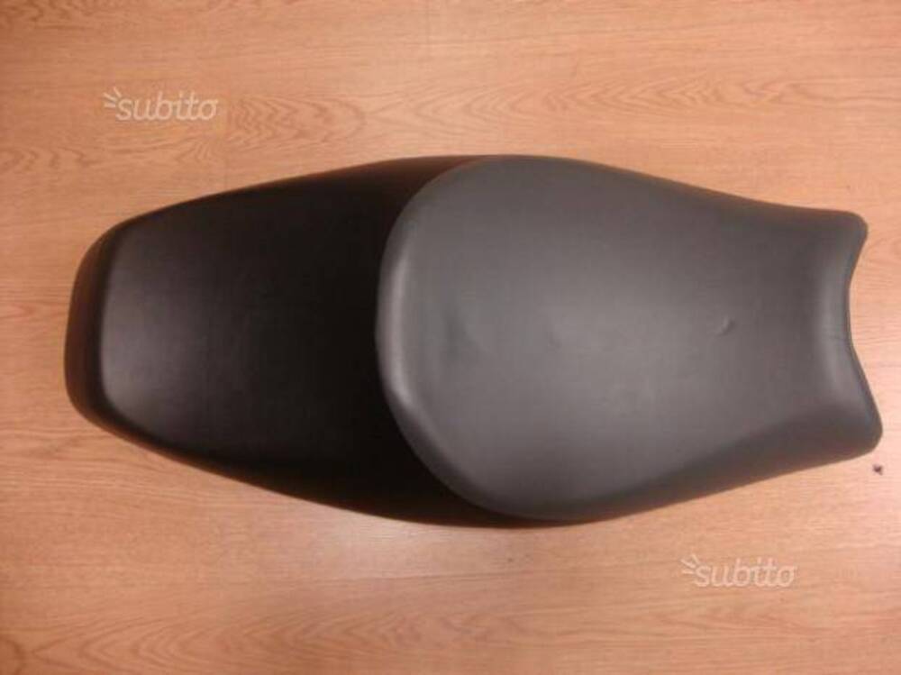 Sella Kawasaki GTR1400 (2)