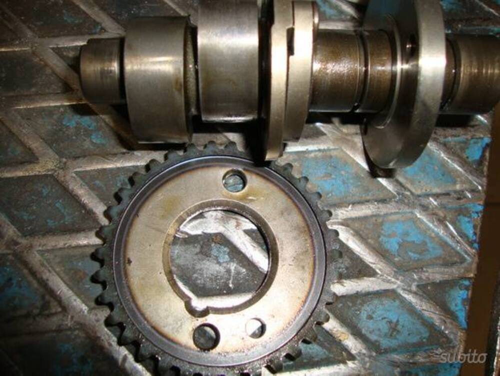 Suzuki burgman 400 anno 2003/06 parti motore (3)