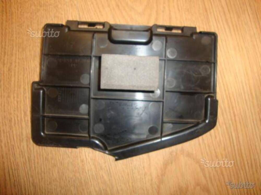 Sportello batteria Suzuki Burgman 400