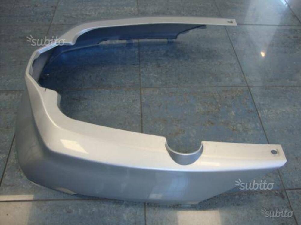 Coperchio inferiore Burgman 400 e 250 Suzuki (4)