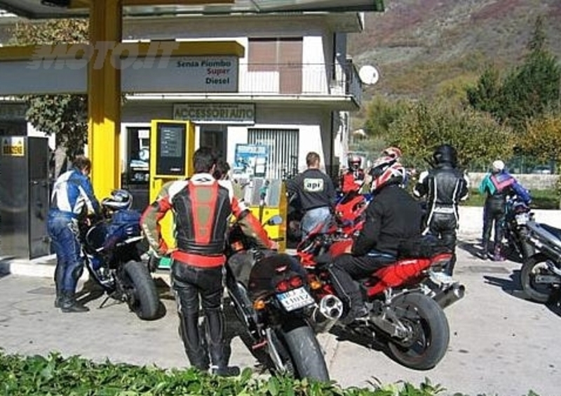 Stangata da orbi sulla benzina +8,2 cent/l