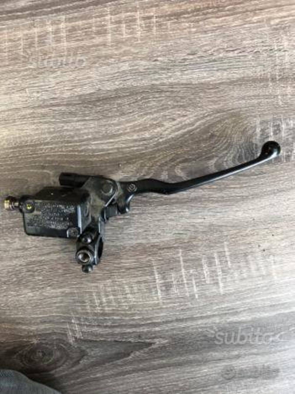 Pompe freno ant. e post. Beverly 400 06/07 Piaggio (2)