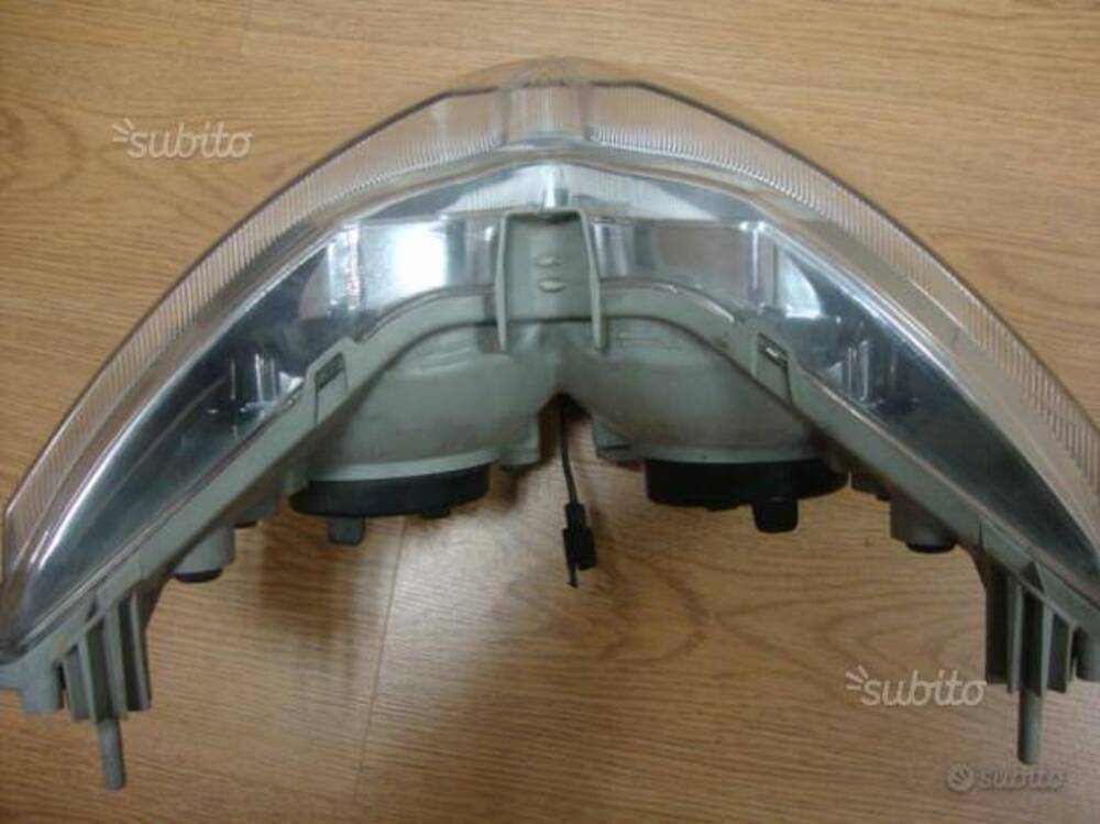Fanale anteriore Suzuki Burgman 400-250 (5)