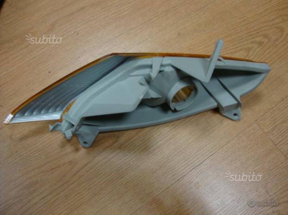 Freccia ant dx per suzuki burgman 400 2003\04 (2)