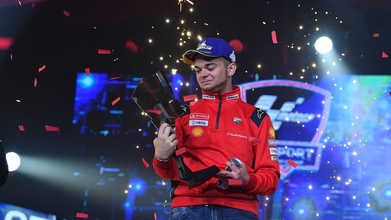 Andrea Saveri e Ducati campioni del mondo del MotoGP eSport 