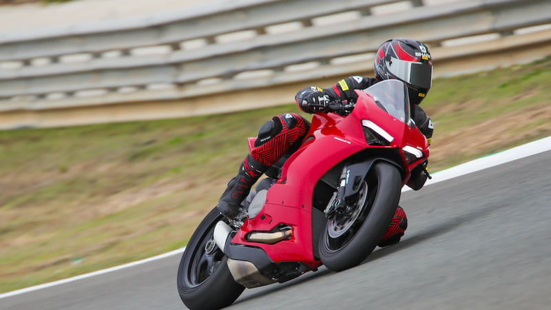 Ducati Panigale V2. Piccola Superbike