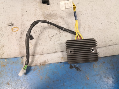 Regolatore Honda Silver Wing 400