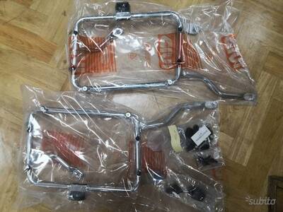 Supporti laterali Yamaha XVS650A Drag Star Classic Givi