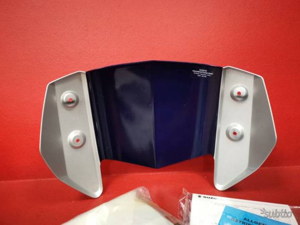 Mini Cupolino Originale Suzuki GSR 600 blu (2)