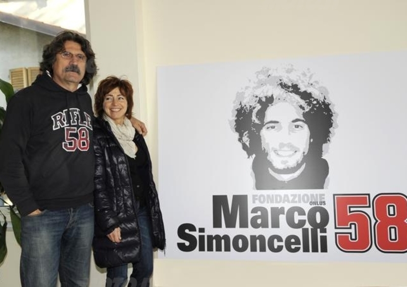 Presentata ufficialmente la Onlus &quot;Marco Simoncelli Fonda-zione&quot;