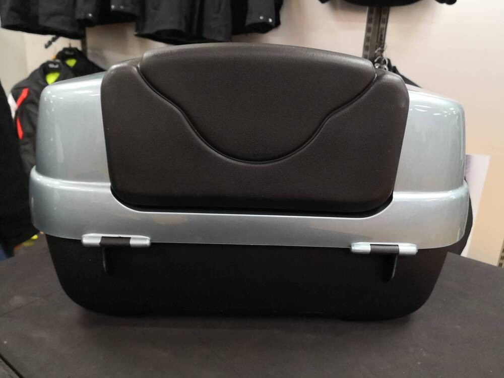 Bauletto originale Yamaha 42Lt (vari colori ) (4)