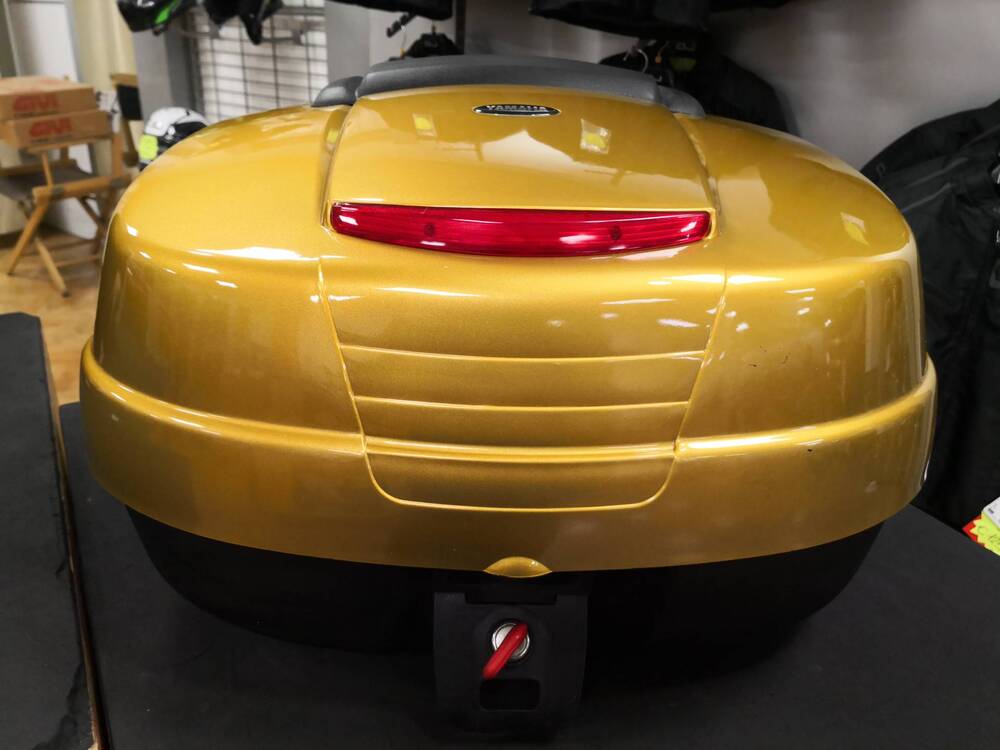 Bauletto originale Yamaha 42Lt (vari colori ) (5)