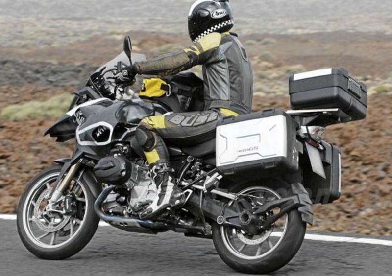 BMW R 1200 GS 2013, nuove foto spia