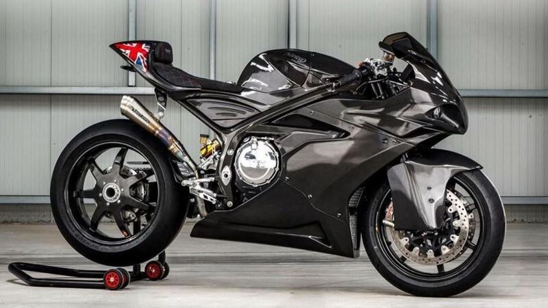 Norton: Superlight 650 SS sovralimentata con telaio in fibra di carbonio